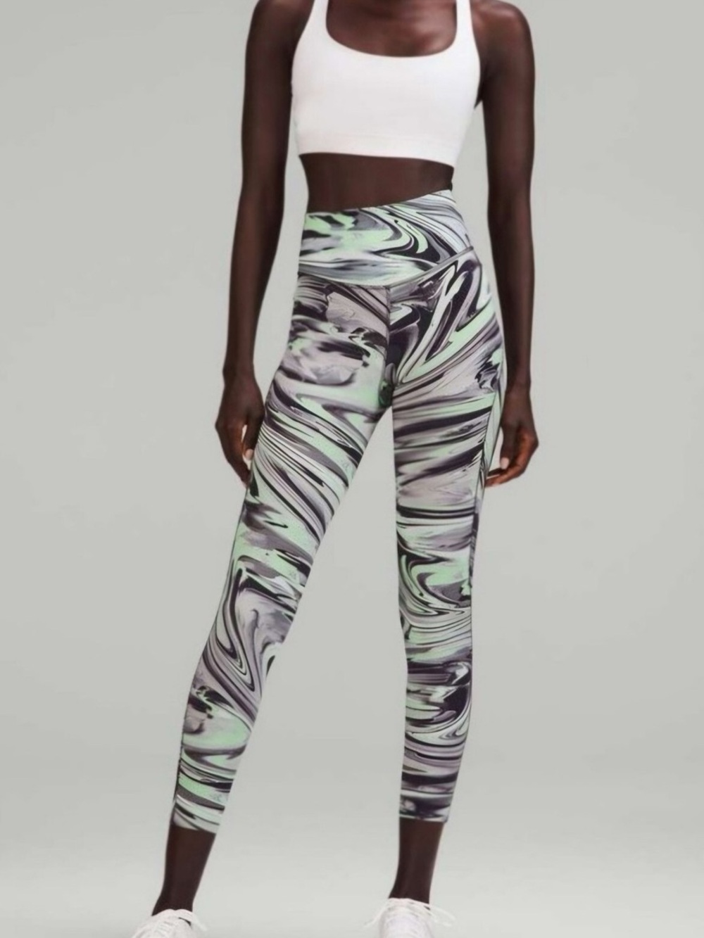 Lululemon Base Pace High-Rise- 10